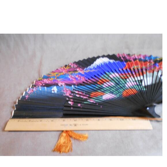 Japanese Folding Hand Fan Mount Fuji Cherry Blossoms Pagoda Hand Painted - Picture 6 of 9